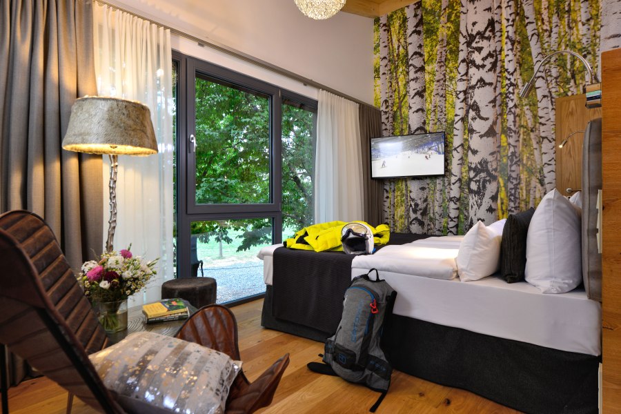 Baumchalets Waldart Skikleidung, © @ Hotel Fire & Ice im Alpenpark Neuss