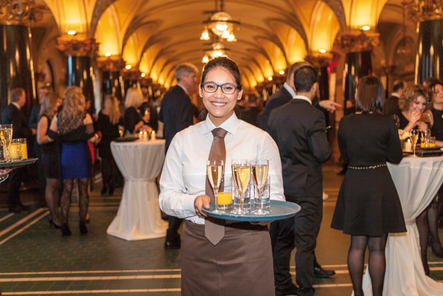 Empfang Wandelhalle, © Copyright/Historische Stadthalle Wuppertal GmbH