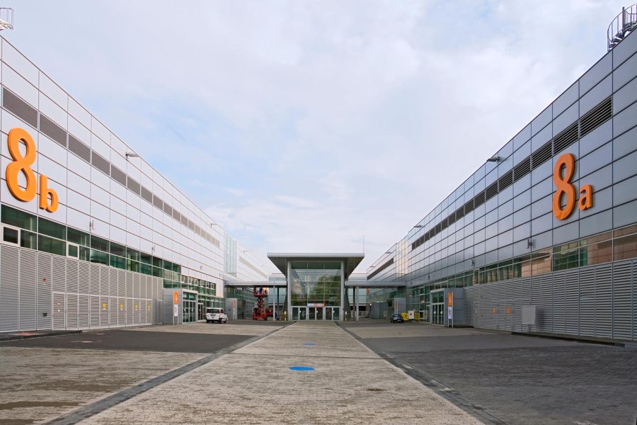 Messe Düsseldorf Halle 8 a b Außenansicht, © Düsseldorf Congress GmbH