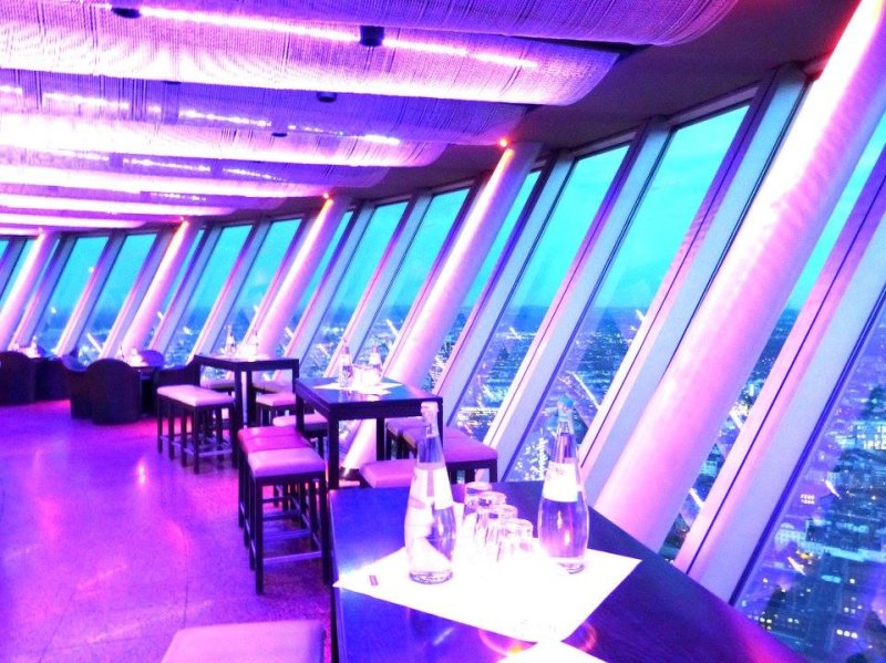 Bar, © Copypright/Bar & Lounge M168 im Rheinturm Düsseldorf