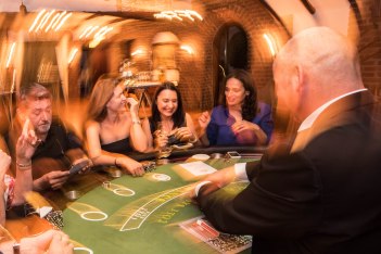 Salonschiff mit Casinoabend, © Copyright/Cultour Eventmanagement GmbH Salonschiff mit Casinoabend, © Copyright/Cultour Eventmanagement GmbH