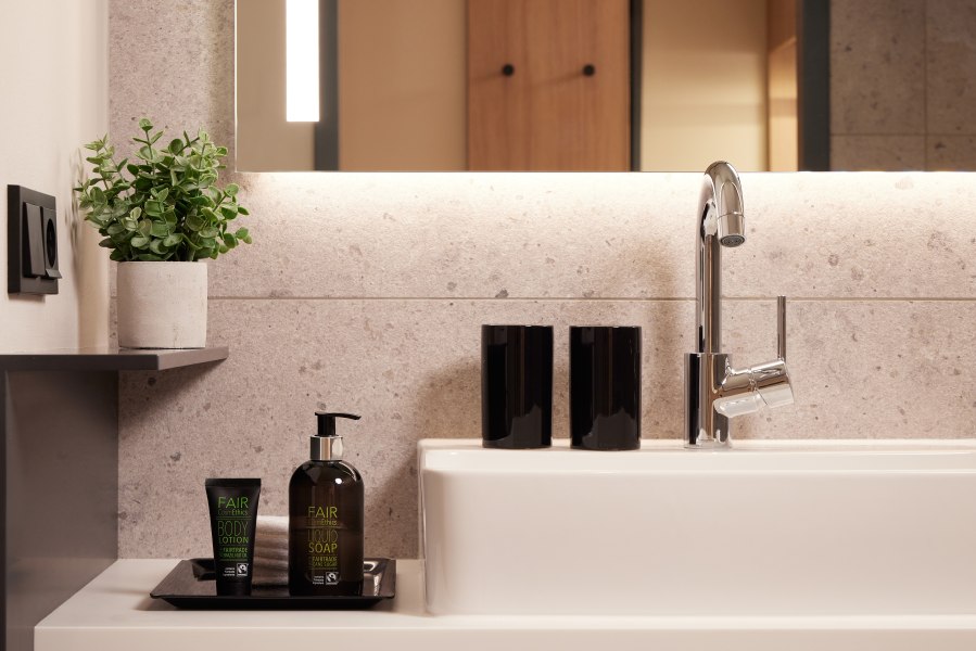 Adina-Hotel-Dusseldorf_Studio_bathroom-amenities_07-2022, © Adina Apartment Hotel Düsseldorf