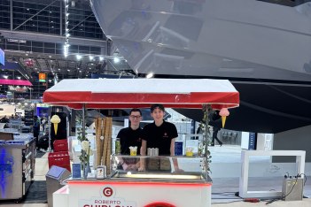 Eiswagen boot, &copy; Ghirloni Eismanufaktur GmbH