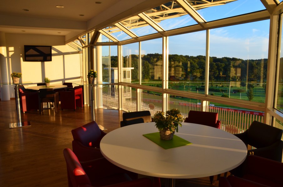 Galopprennbahn am Grafenberg, © Copyright/ZackBumm GmbH