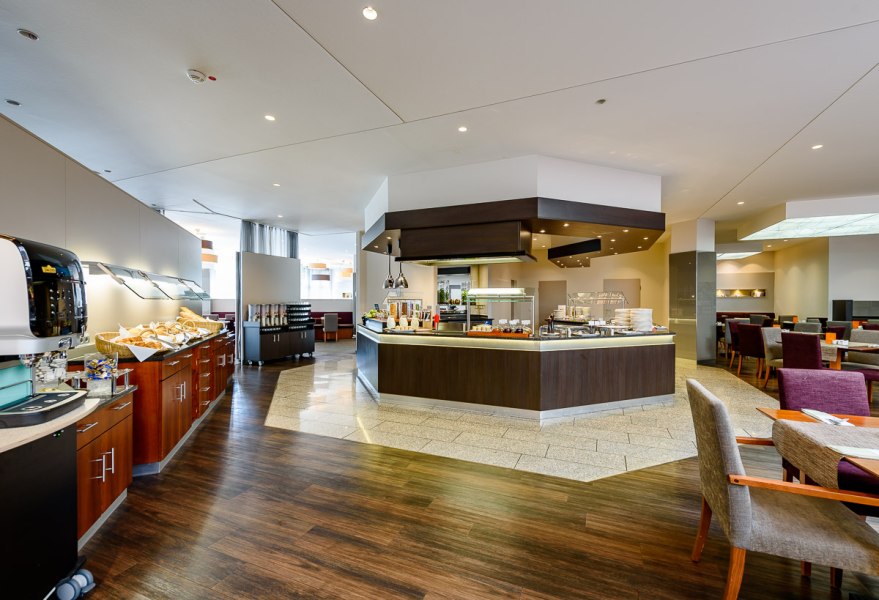 Restaurant Buffet, © Copyright/Mercure Hotel Düsseldorf Kaarst
