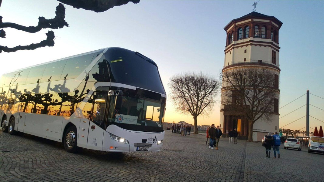 Front view, © Copyright/02elf travel GmbH & Co. KG