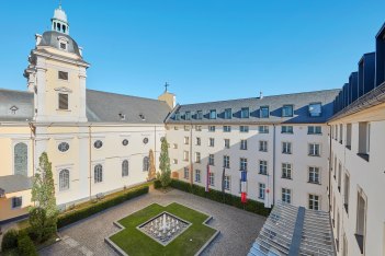 Courtyard, © Copyright/Living Hotel De Medici GmbH Courtyard, © Copyright/Living Hotel De Medici GmbH