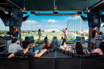 1_2, &copy; Topgolf Oberhausen