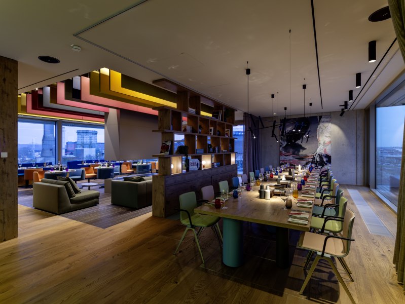 The Roof Restaurant, © Copypright/b`mine hotel Düseldorf The Roof Restaurant, © Copypright/b`mine hotel Düseldorf