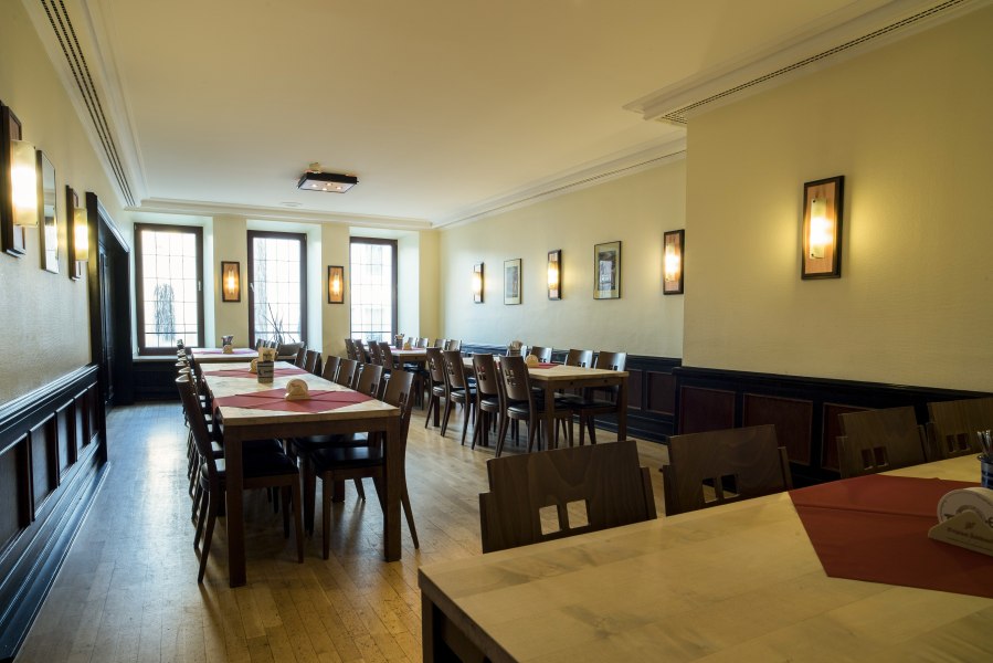 Bankett gro&szlig;, &copy; Copyright/Schl&uuml;ssel GmbH & Co. KG Hojabr Riahi