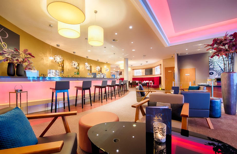 Bar, © Copyright/Leonardo Hotel Düsseldorf Königsallee Bar, © Copyright/Leonardo Hotel Düsseldorf Königsallee