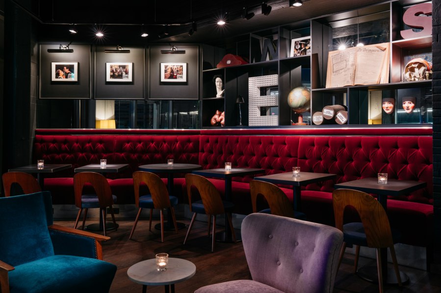 Bar, &copy; Copyright/Ruby Leni Hotel Dusseldorf
