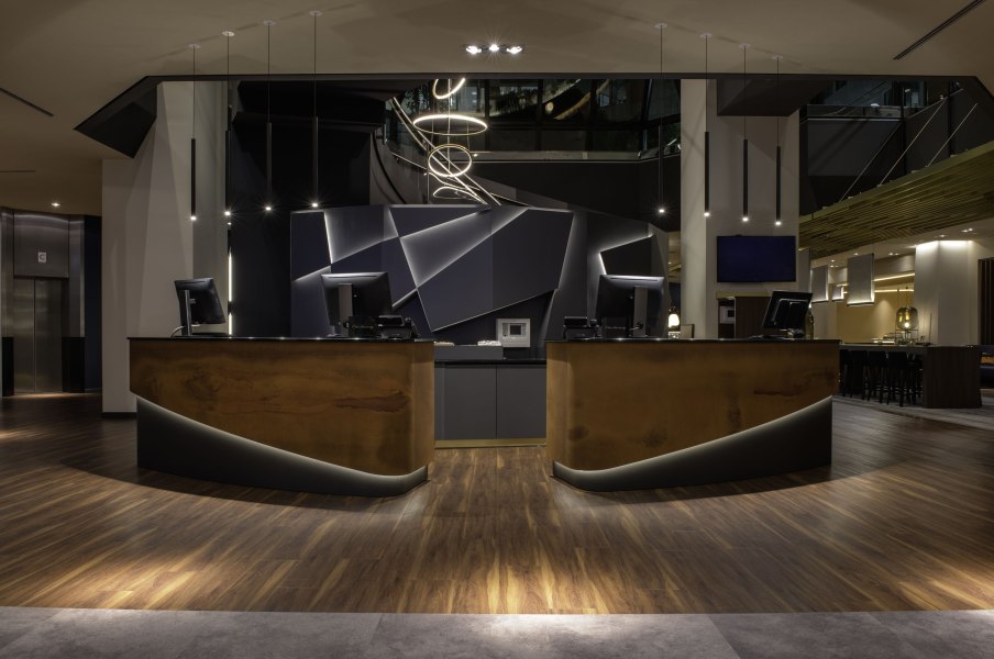 Rezeption, &copy; Copyright/CLAYTON HOTEL D&Uuml;SSELDORF