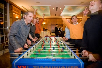 Sportsbar/Air Hopping, © Copyright/Cultour Eventmanagement GmbH Sportsbar/Air Hopping, © Copyright/Cultour Eventmanagement GmbH