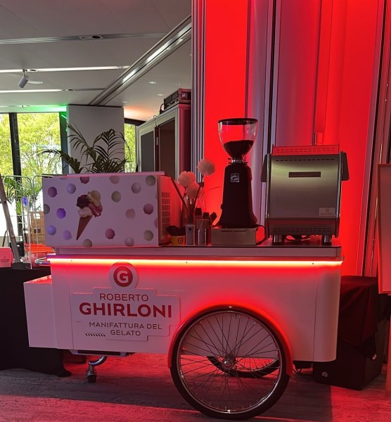 Kaffee und Eis 2, &copy; Ghirloni Eismanufaktur GmbH