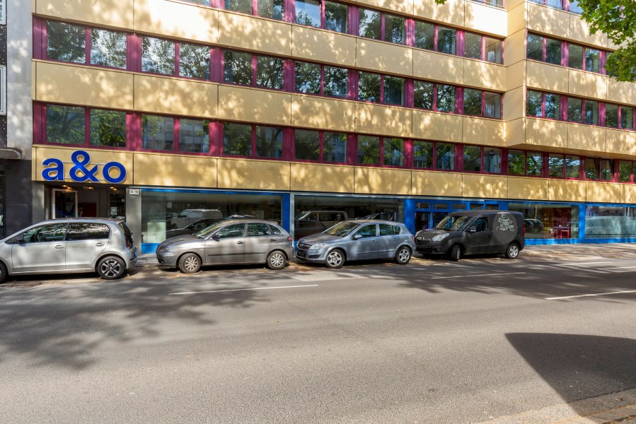 aohostels_d&uuml;sseldorf_facade_01_10MB, &copy; a&o hostel D&uuml;sseldorf Hauptbahnhof