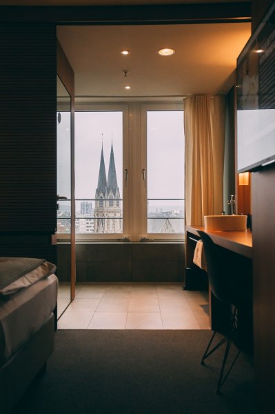 Guest room Standard, &copy; Copyright/me and all hotel d&uuml;sseldorf