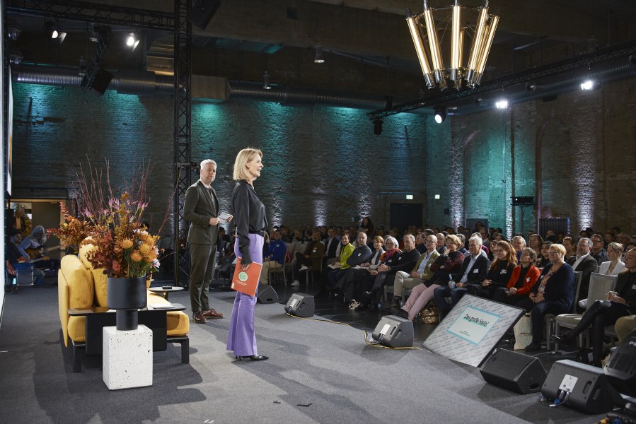 SIGMA_work_awsome (2), &copy; SIGMA System Audio-Visuell GmbH