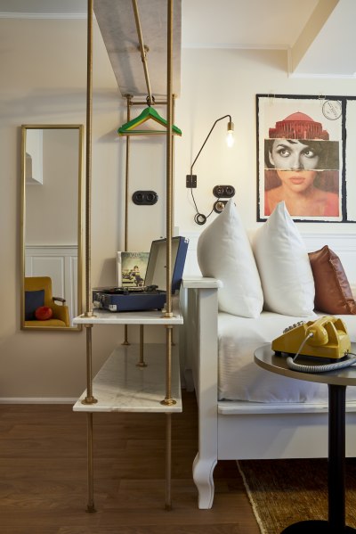 &copy; Copyright/Max Brown Midtown D&uuml;sseldorf