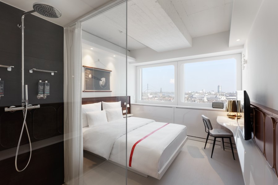 Room, &copy; Copyright/Ruby Luna Hotel Dusseldorf