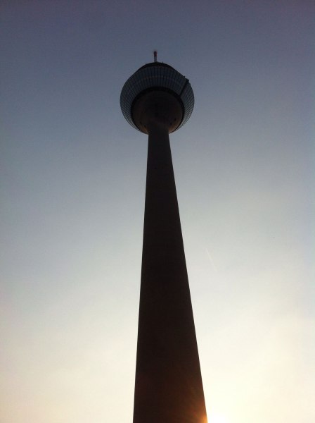 Aussenansicht, © Copypright/Bar & Lounge M168 im Rheinturm Düsseldorf