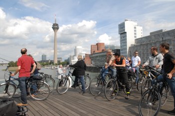 Düsseldorf per Rad, © Copyright/Düsseldorf Tourismus GmbH