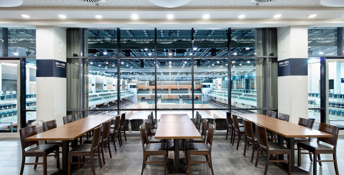 Conference room, © D.LIVE GmbH & Co. KG