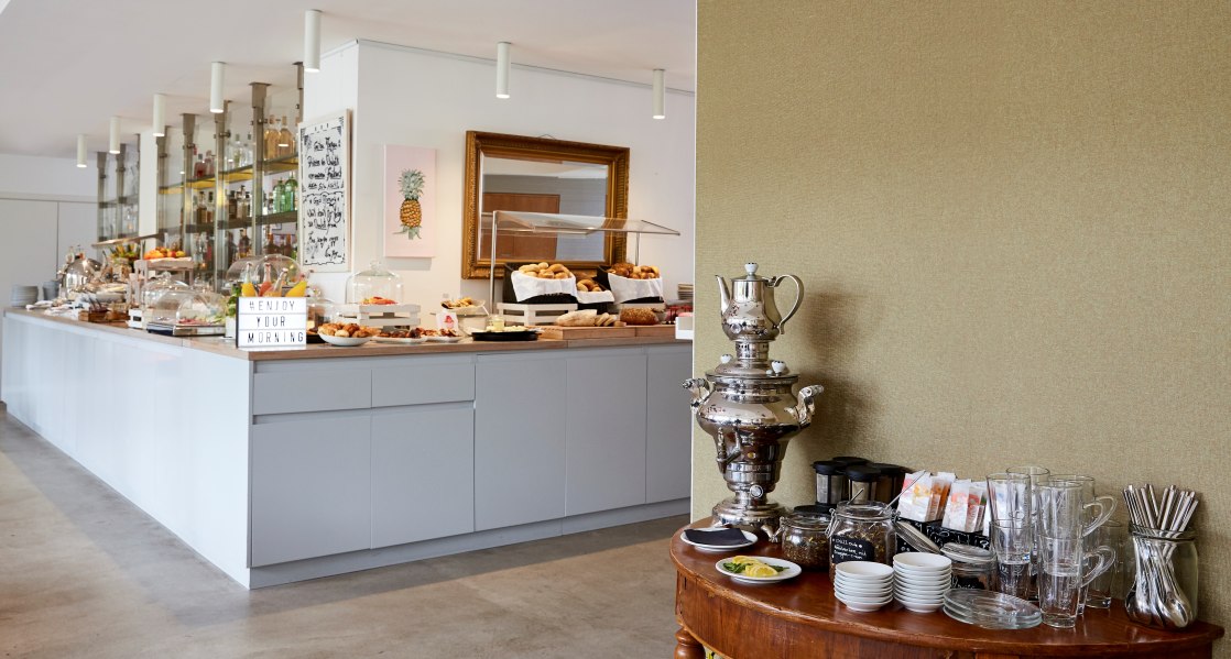 Breakfast 1, © Copyright/Hotel Indigo Düsseldorf - Victoriaplatz Breakfast 1, © Copyright/Hotel Indigo Düsseldorf - Victoriaplatz