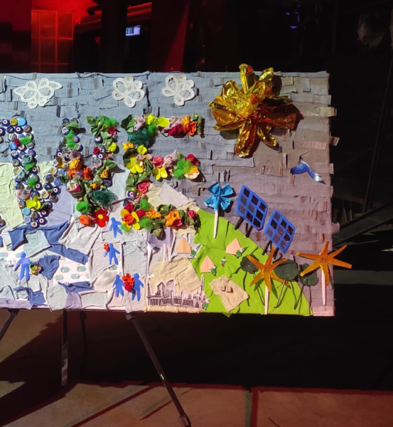 re.create Workshop-Upcycling-Ergebnis-Collage-Leinwand-Anne Metzler Planet Upcycling, © Anne Metzler Planet Upcycling re.create Workshop-Upcycling-Ergebnis-Collage-Leinwand-Anne Metzler Planet Upcycling, © Anne Metzler Planet Upcycling