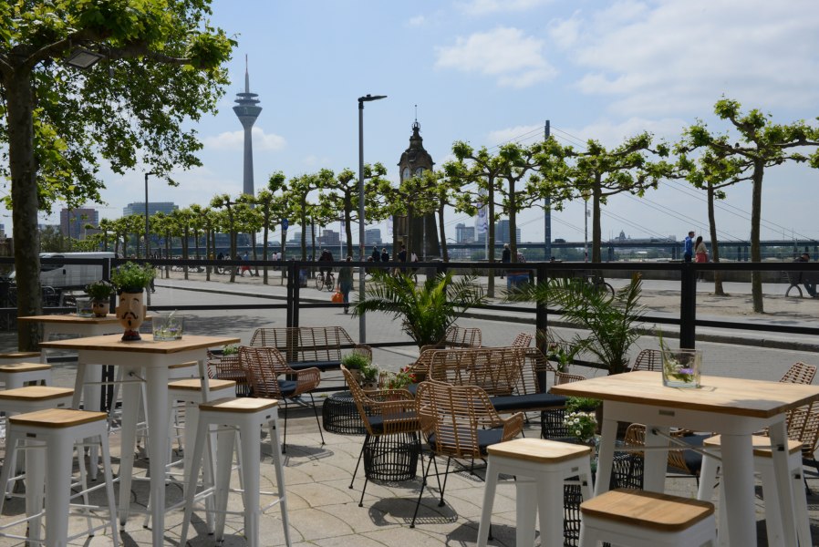 Terrasse Tag, © Nero Gastronomiebetriebs GmbH