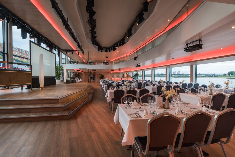 fcs-74207977_1, &copy; K&ouml;ln-D&uuml;sseldorfer Deutsche Rheinschiffahrt GmbH