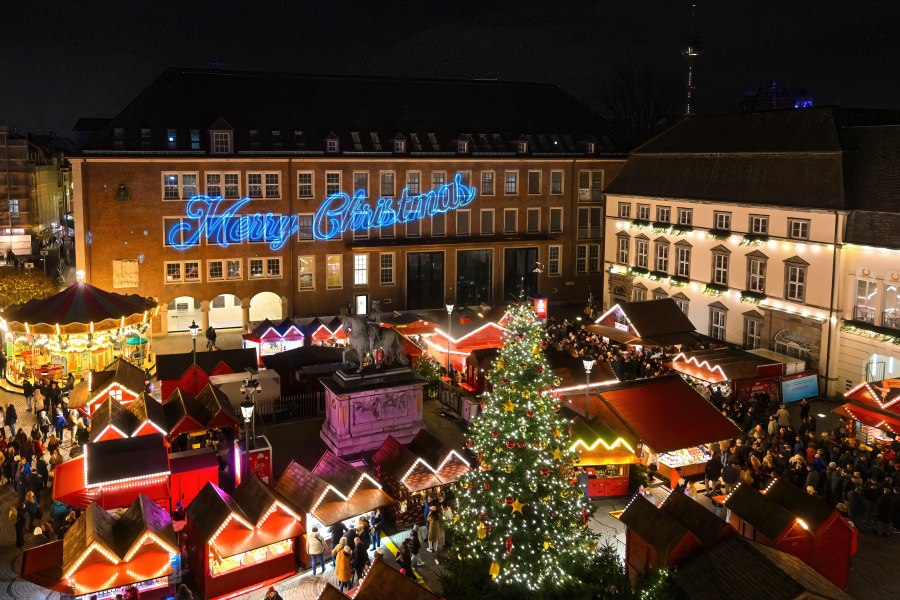 SIGMA_Projektion_Weohnachtsmarkt, &copy; SIGMA System Audio-Visuell GmbH