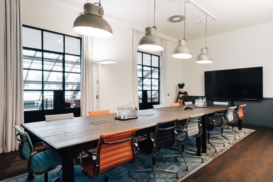 Large meeting room, © Copyright/Ruby Workspaces Large meeting room, © Copyright/Ruby Workspaces