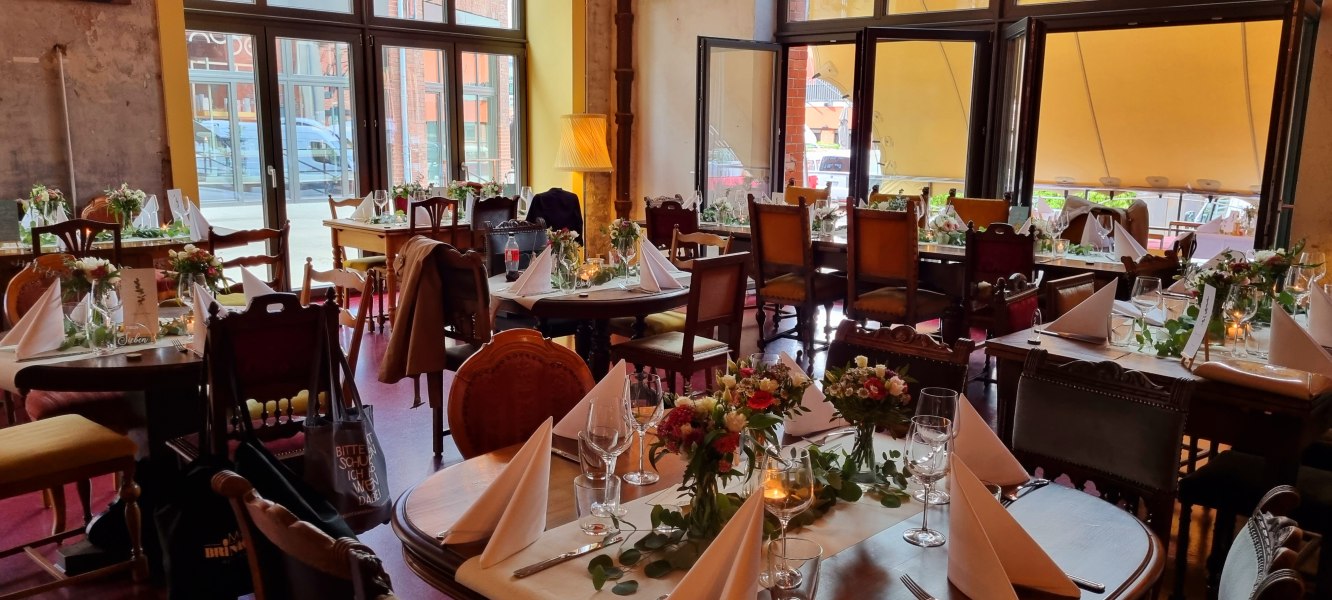 bistro_mit_aussenzelt_1, © pma Event GmbH