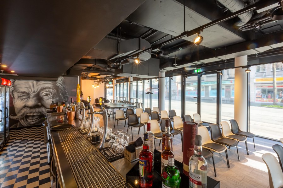 me-and-all-x-box_stuhlreihen3, © Copyright/me and all hotel düsseldorf me-and-all-x-box_stuhlreihen3, © Copyright/me and all hotel düsseldorf