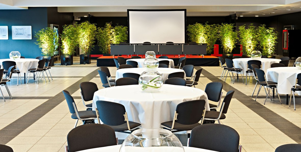 Einlassfoyer Gala Überblick, © Copyright/D.LIVE GmbH & Co. KG Einlassfoyer Gala Überblick, © Copyright/D.LIVE GmbH & Co. KG