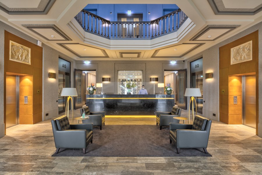 Reception, © Copyright/The Wellem
