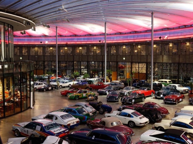 Car exhibition, © Copyright/Classic Remise Düsseldorf